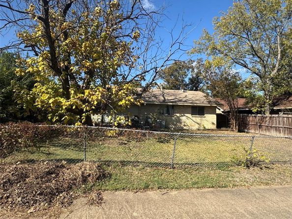 926  Key Colony Drive , Garland Texas 75043