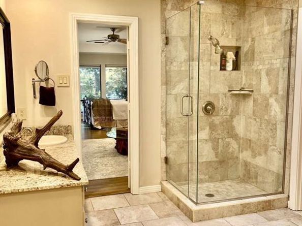 6506  Brook Lake Drive , Dallas Texas 75248