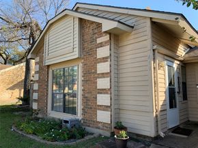 419  Dollins Street , Cedar Hill Texas 75104