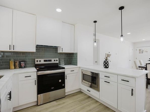 2112  Pontiac Drive , Carrollton Texas 75006