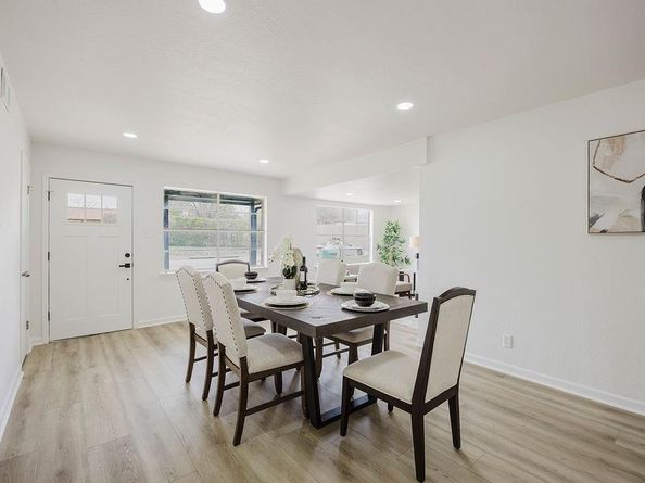 2112  Pontiac Drive , Carrollton Texas 75006