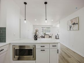 2112  Pontiac Drive , Carrollton Texas 75006