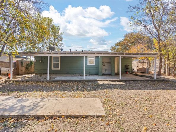 4125  Martin Street , Fort Worth Texas 76119