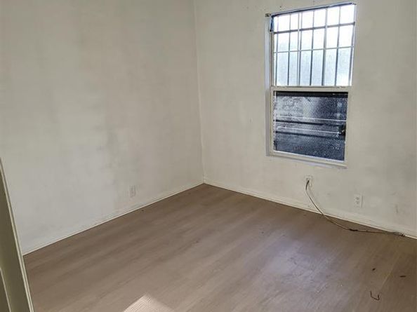 5933  Tracy Road , Dallas Texas 75241