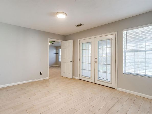 1633  Trinity View Street , Irving Texas 75060