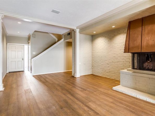 6754 E Northwest Highway , Dallas Texas 75231