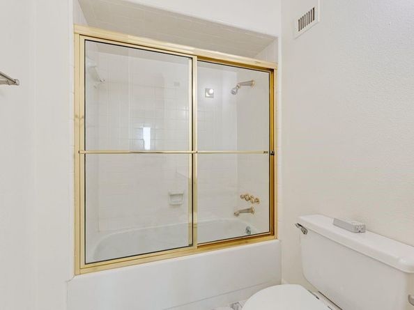 5200  Keller Springs Road  537, Dallas Texas 75248