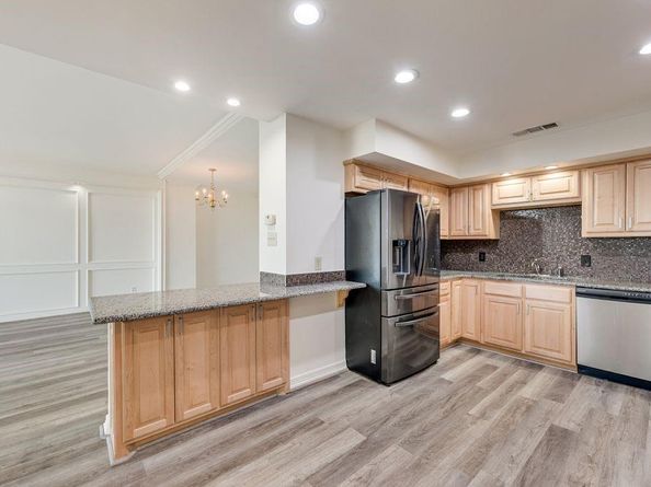 5200  Keller Springs Road  537, Dallas Texas 75248