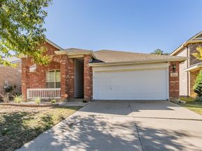 1023  Aviary Drive , Aubrey Texas 76227