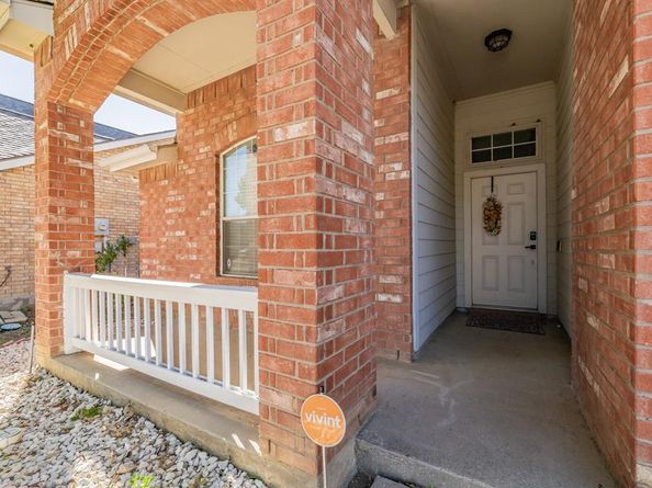 1023  Aviary Drive , Aubrey Texas 76227