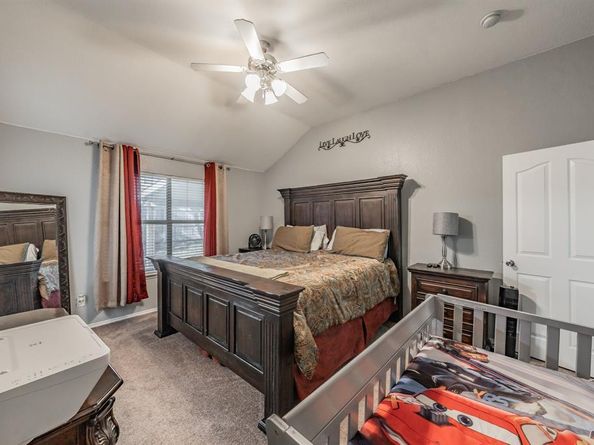 1023  Aviary Drive , Aubrey Texas 76227