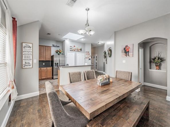 1023  Aviary Drive , Aubrey Texas 76227