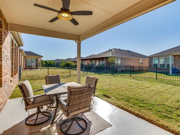 1845  Plantation Crest Drive , Frisco Texas 75036