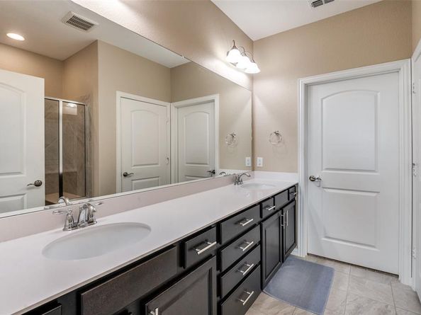 1845  Plantation Crest Drive , Frisco Texas 75036