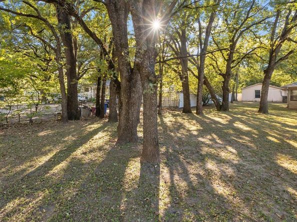 10714  Grove Oaks Boulevard , Dallas Texas 75217