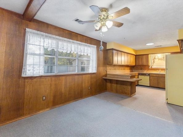 10714  Grove Oaks Boulevard , Dallas Texas 75217