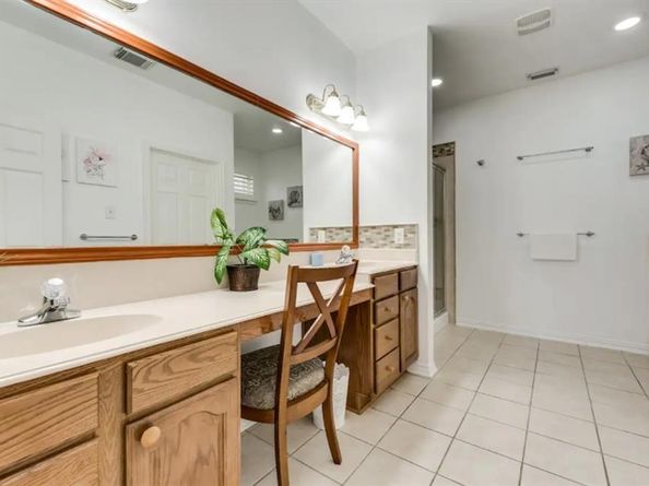 2206 N Carroll Avenue , Dallas Texas 75204