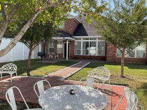 2206 N Carroll Avenue , Dallas Texas 75204