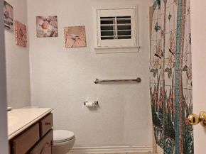 2206 N Carroll Avenue , Dallas Texas 75204