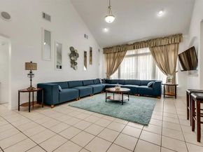 2206 N Carroll Avenue , Dallas Texas 75204