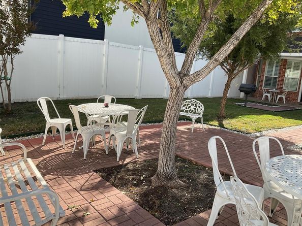 2206 N Carroll Avenue , Dallas Texas 75204