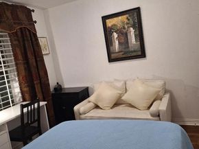 2206 N Carroll Avenue , Dallas Texas 75204