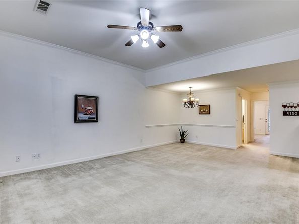 816  Earhart Avenue , Grand Prairie Texas 75051