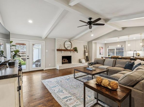 9942  Edgecove Drive , Dallas Texas 75238