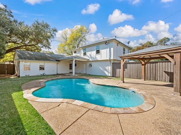 1322  Apache Drive , Richardson Texas 75080