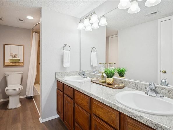 13144  Burninglog Lane , Dallas Texas 75243