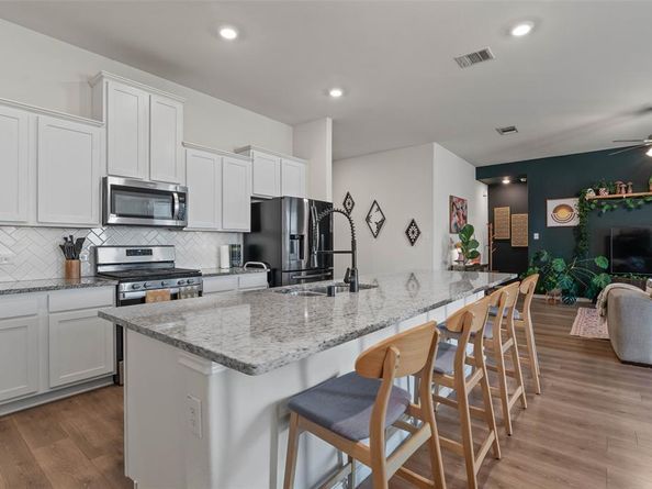 3816  Waldorf Drive , Denton Texas 76208