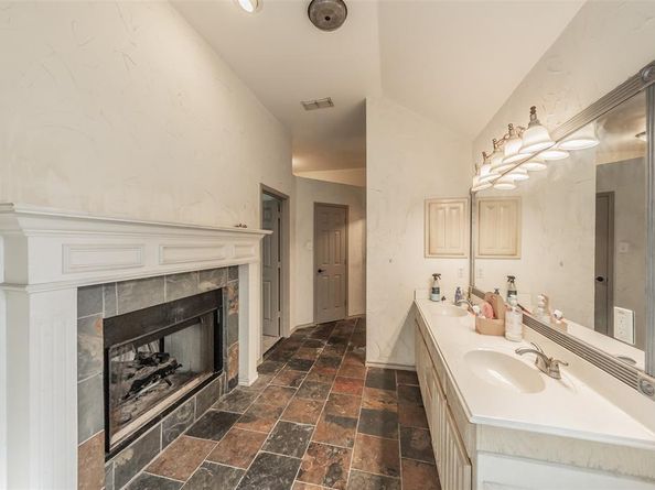 8808  Creede Trail , Fort Worth Texas 76118