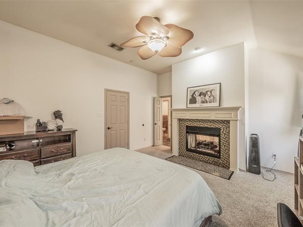 8808  Creede Trail , Fort Worth Texas 76118