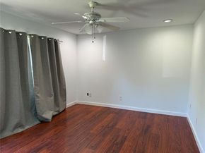 638  Bethpage Avenue , Dallas Texas 75217