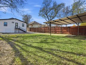 1107 E Allen Avenue , Fort Worth Texas 76104