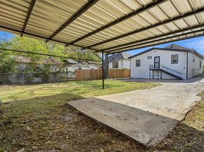 1107 E Allen Avenue , Fort Worth Texas 76104