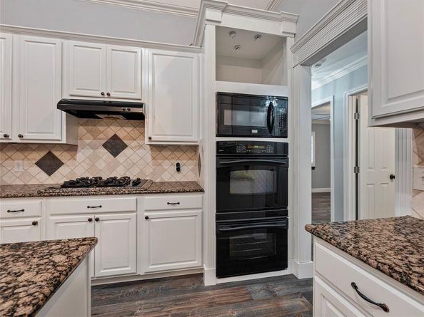 9805  Jericho Lane , Fort Worth Texas 76108