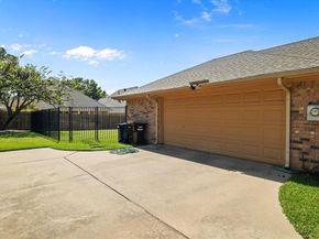 720  Smokerise Circle , Denton Texas 76205