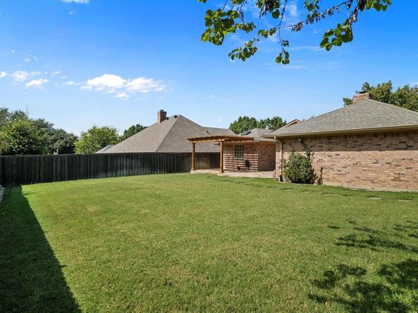 720  Smokerise Circle , Denton Texas 76205