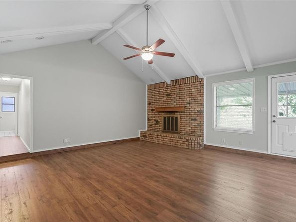 3422  Dovecreek Drive , Arlington Texas 76016