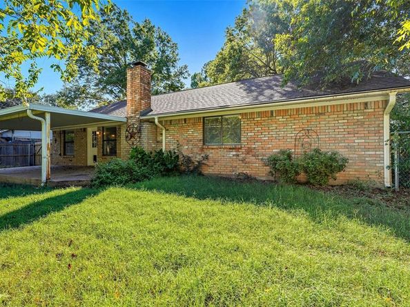 3422  Dovecreek Drive , Arlington Texas 76016