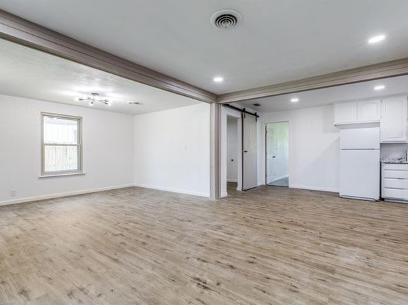 5241 E Berry Street , Fort Worth Texas 76119