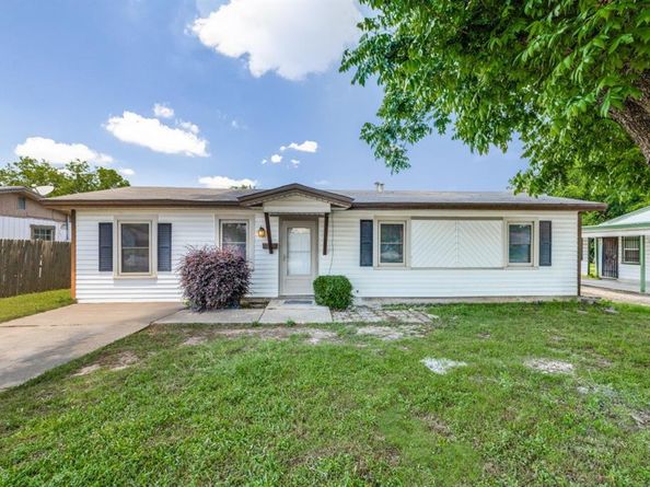 5241 E Berry Street , Fort Worth Texas 76119