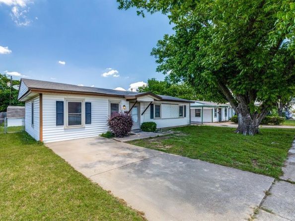 5241 E Berry Street , Fort Worth Texas 76119
