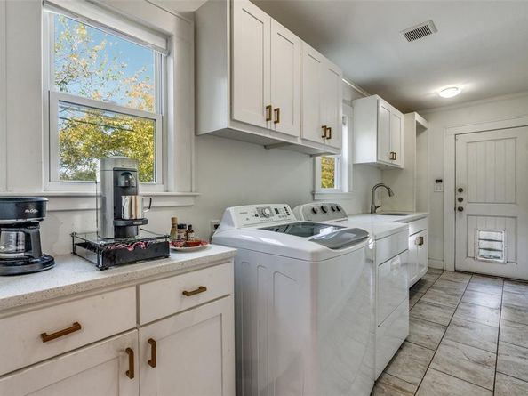 1635  Taft Street , Dallas Texas 75208