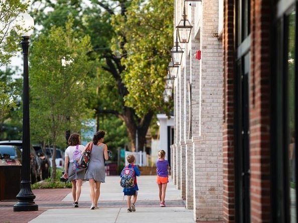 1635  Taft Street , Dallas Texas 75208