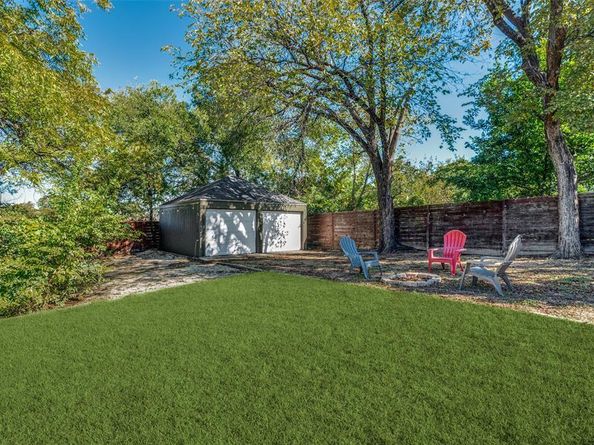 1635  Taft Street , Dallas Texas 75208