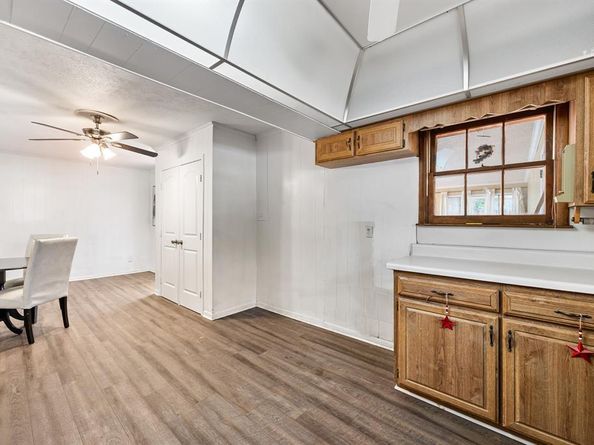 2559  Duringer Road , Fort Worth Texas 76133