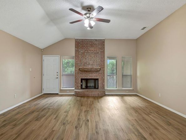 1451  Morrison Drive , Fort Worth Texas 76112