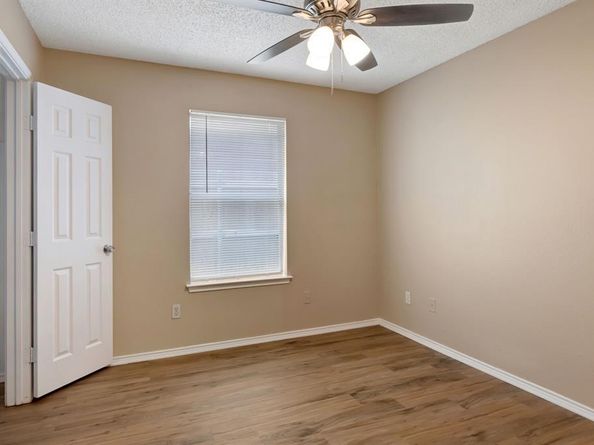 1451  Morrison Drive , Fort Worth Texas 76112